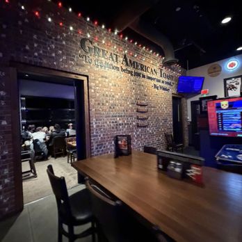 Big Whiskey's - Poplar Bluff - Sports Bars Near Me - Poplar Bluff, Missouri Big Whiskey's - Poplar Bluff - Sports Bars Near Me - Poplar Bluff, Missouri
