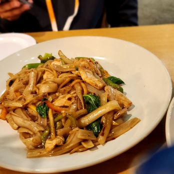 Thai Lanna - Pad See Ew with Pork - Thai Near Me - Denver, Colorado