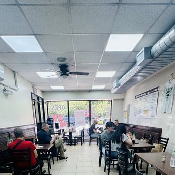 North Dumpling 北方鍋貼 - Interior. Dining room - Noodles Near Me - New York, New York North Dumpling 北方鍋貼 - Interior. Dining room - Noodles Near Me - New York, New York