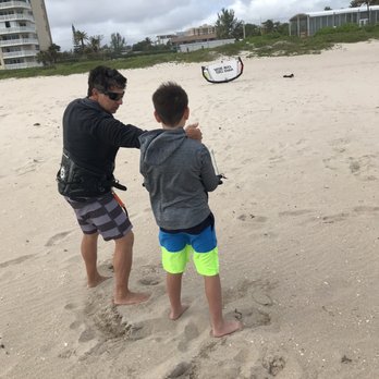 Pompano Beach Kiteboarding - On to intermediate training bar and kite - Kiteboarding Near Me Pompano Beach Kiteboarding - On to intermediate training bar and kite - Kiteboarding Near Me
