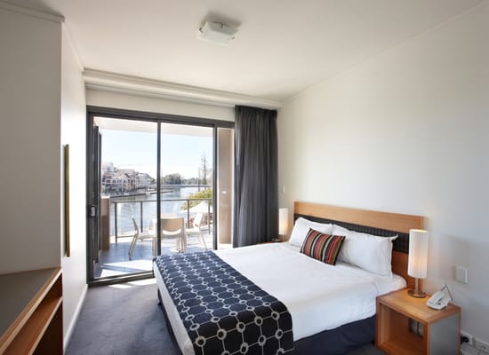 East Perth Suites Hotel by null