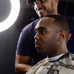 Headlines Barbershop