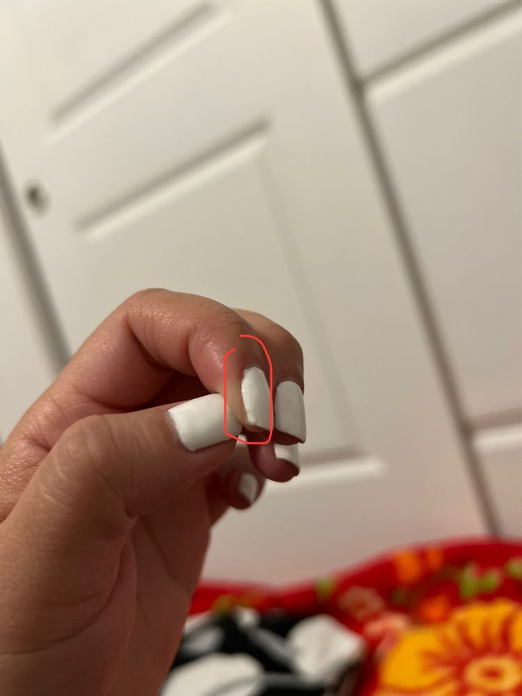 Nails 4 U Logo