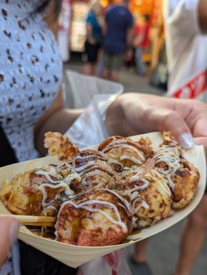Takoyaki Juhachiban Dotonbori by null