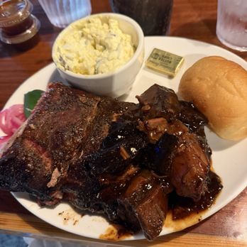 BIG8 BBQ - Sampler with ribs & burnt ends - Barbeque Near Me - Cape Coral, Florida