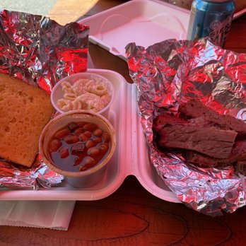 BBQ 152 - BBQ brisket with beans, mac and cheese, and corn bread. - Barbeque Near Me - Gilroy, California