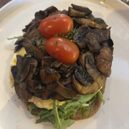 *Mushroom Benedict