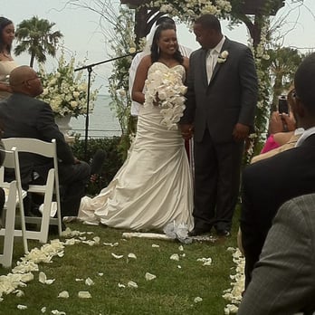 Flowers By Lynda - My bouquet was an ABSOLUTE show stopper! I got soooo many compliments :) - Florists Near Me - Azusa, California Flowers By Lynda - My bouquet was an ABSOLUTE show stopper! I got soooo many compliments :) - Florists Near Me - Azusa, California