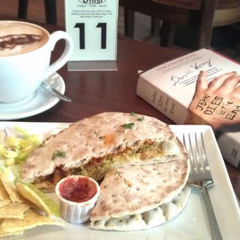 D'nisi - Coffee, flatbread with falafel and hoummos, book. Three of my favourite things :-) - Cafes Near Me - Shawlands, XGL D'nisi - Coffee, flatbread with falafel and hoummos, book. Three of my favourite things :-) - Cafes Near Me - Shawlands, XGL