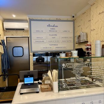 Birdie’s - Froyo bar - Ice Cream & Frozen Yogurt Near Me - New York, New York