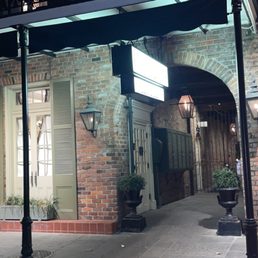 Exterior photo of Place d'Armes Hotel - New Orleans, Louisiana Exterior photo of Place d'Armes Hotel - New Orleans, Louisiana