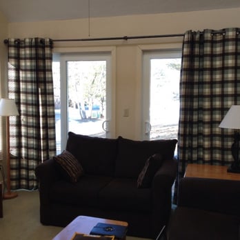 Cathedral Ledge Condominium Resort - Living Room - Unit E - Hotels Near Me - Intervale, New Hampshire