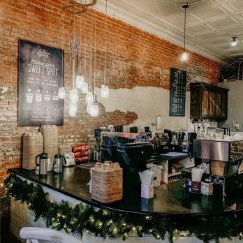 Summer Moon Coffee - Inside - Coffee & Tea Near Me - Frisco, Texas Summer Moon Coffee - Inside - Coffee & Tea Near Me - Frisco, Texas