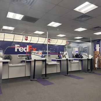 FEDEX SHIP CENTER - Updated December 2025 - 11 Photos & 58 Reviews