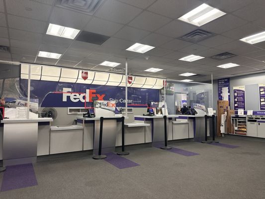 USA運輸会社FedEx FedEx Air Freight Center - Seattle, WA - 2460 S 161st St 98158