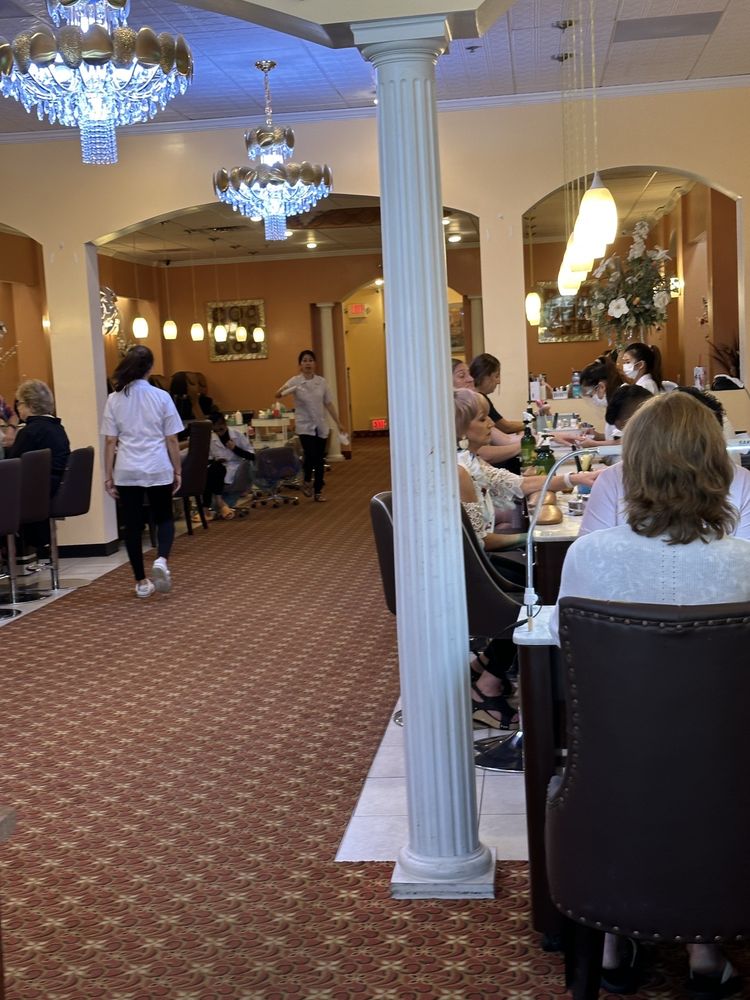 EXTON HAPPY NAILS SPA Updated May 2024 146 Photos & 135 Reviews 269 Main St, Exton