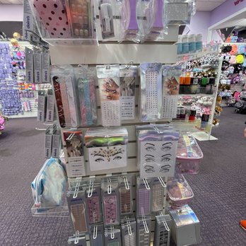 Claire's - 3.5.22 - Accessories Near Me - Columbia, Maryland