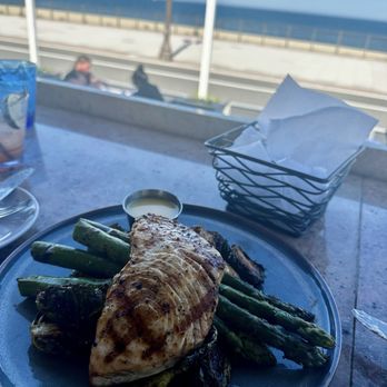 Rooney's Oceanfront Restaurant - Seafood Near Me - Long Branch, New Jersey