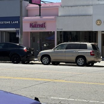 Kändi - Outside - Candy Stores Near Me - Los Angeles, California Kändi - Outside - Candy Stores Near Me - Los Angeles, California