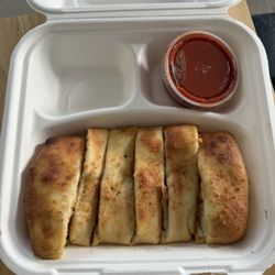 Flyers Pizza & Subs - Stromboli