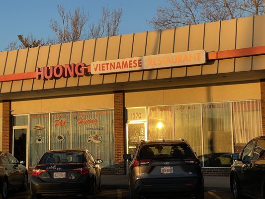 Huong Vietnamese Restaurant by null