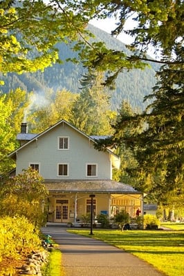 Lake Crescent Lodge by null