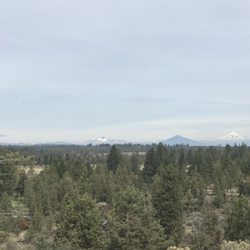 Deschutes River Trail - Volcanoes in view