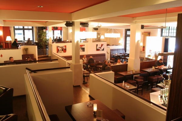 Restaurant Luv by null