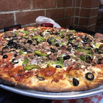 Gianni's Pizza - Thin crust Combination pizza minus the onions - Italian Near Me - Monterey, California