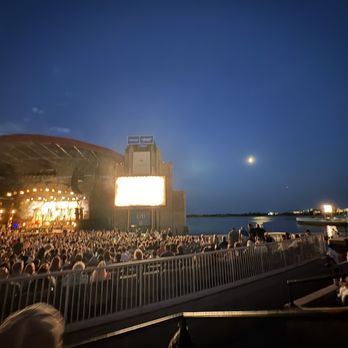Jones Beach Theater - Music Venues Near Me - Wantagh, New York Jones Beach Theater - Music Venues Near Me - Wantagh, New York