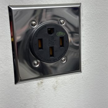 New Quest Electric - New plug - Electricians Near Me - Montclair, California