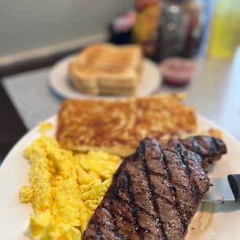 Mama's Table - NY Steak and Eggs - Breakfast & Brunch Near Me - Santa Clarita, California Mama's Table - NY Steak and Eggs - Breakfast & Brunch Near Me - Santa Clarita, California