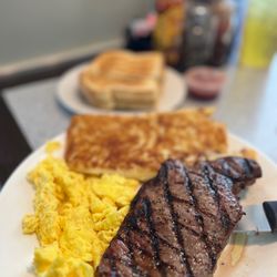 Mama's Table - NY Steak and Eggs