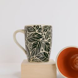Kuzeh Pottery - Sgrafitto_B&W