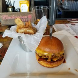 Pb & J Burger