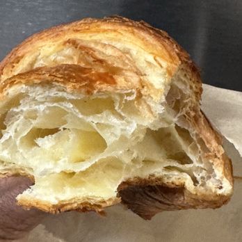 Le Cafe Plage - Plain croissant - Coffee & Tea Near Me - Santa Monica, California Le Cafe Plage - Plain croissant - Coffee & Tea Near Me - Santa Monica, California