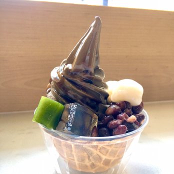 Saryo Cafe - Hojicha Parfait Waffle Cup - Desserts Near Me - North York, Ontario Saryo Cafe - Hojicha Parfait Waffle Cup - Desserts Near Me - North York, Ontario