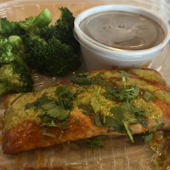 Chili's - Salmon with black beans + pico and broccoli - Tex-Mex Near Me - Waukegan, Illinois