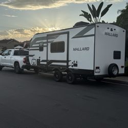 Clarke Motors OC - Travel trailer