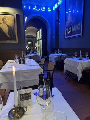 Regina Bistecca by null