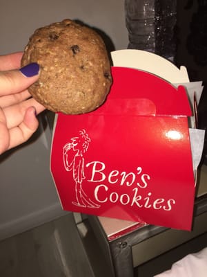 Ben's Cookies by null
