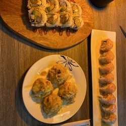 Arata Sushi & Bowl - Lisa Lisa Roll,Bellagio Roll and Dragon Ball