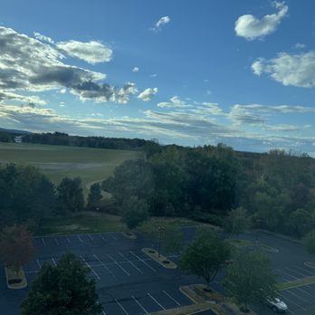 Marriott Hartford/Windsor Airport - View from room 819 - Hotels Near Me - Windsor, Connecticut Marriott Hartford/Windsor Airport - View from room 819 - Hotels Near Me - Windsor, Connecticut