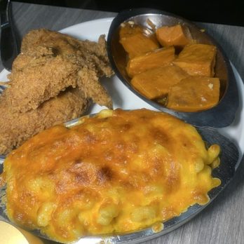 Sweet T'S Southern Eatery - Southern Near Me - Teaneck, New Jersey