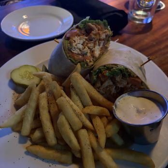 Harp & Bard - Buffalo Bacon Chicken Wrap - American Near Me - Dorchester, Massachusetts