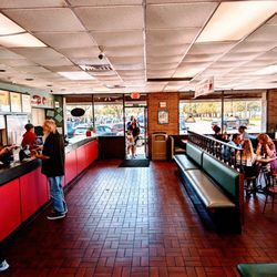 Mytiburger - Inside