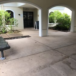 Seven Springs Surgery Center - Entrance through the portico to surgery center