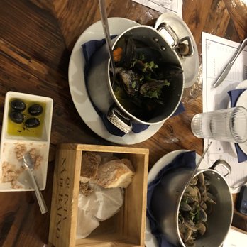 Meia-Nau - Mussels and clams - Seafood Near Me - Matosinhos, 13 Meia-Nau - Mussels and clams - Seafood Near Me - Matosinhos, 13