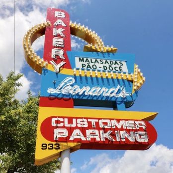 Leonard's Bakery - Bakeries Near Me - Honolulu, Hawaii