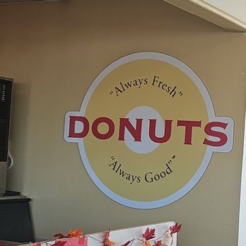 Honey Dew Donuts - Interior - Donuts Near Me - Warwick, Rhode Island